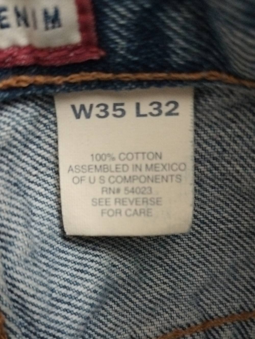 Men's VTG Old Navy Straight Leg Classic Denim Jeans 35x32, Light/Med Blue Wash - Picture 3 of 16
